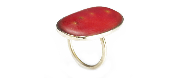 PYR ring in gold and enamel